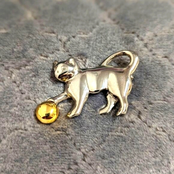 Vintage 1990's Silvertone Kitty Cat Brooche - Picture 8 of 9